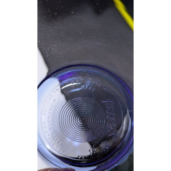 Blue Pyrex 1QT Mixing Bowl Glass Kitchenware - Picture 13 of 16